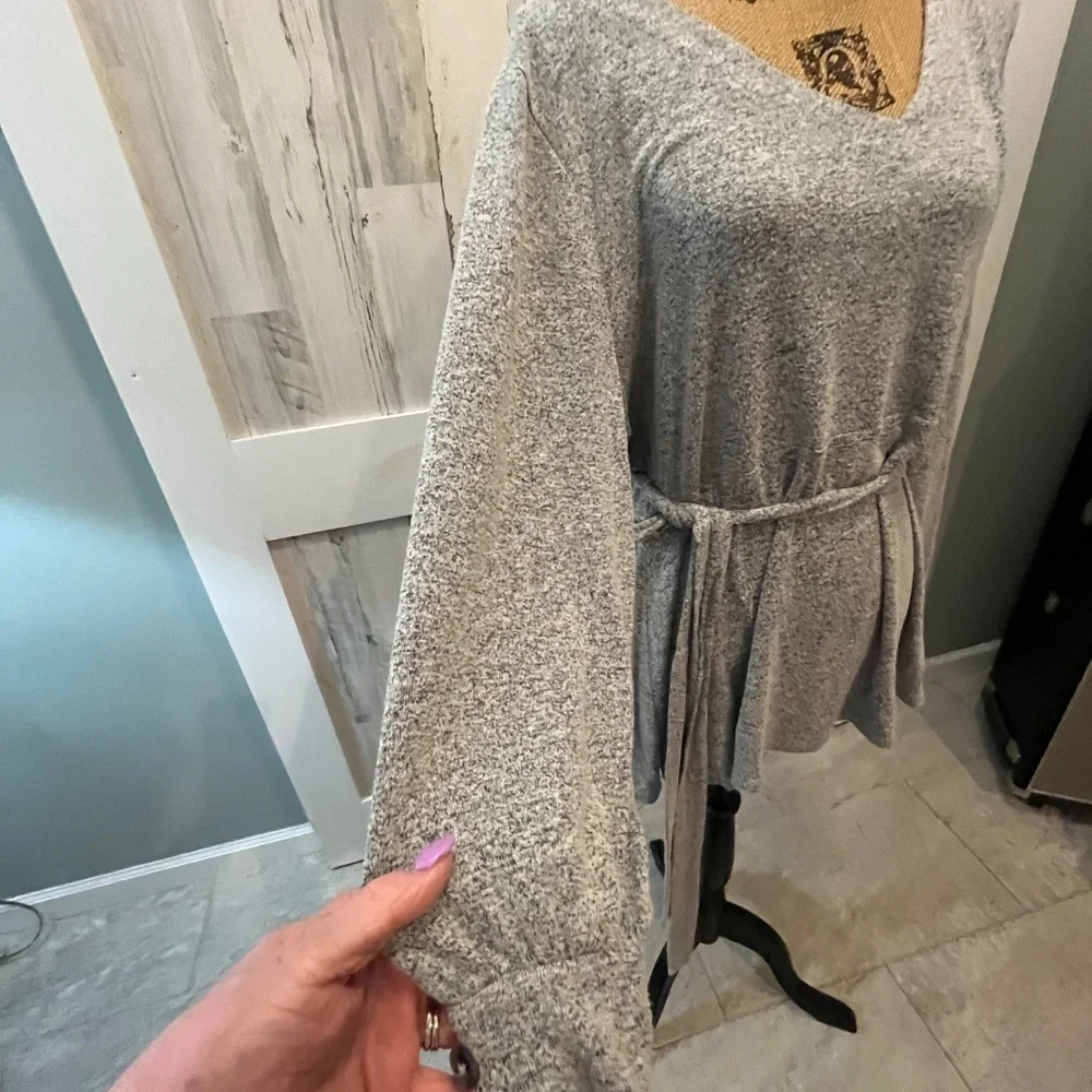 TUNIC TOP  18/20W - Picture 3 of 7